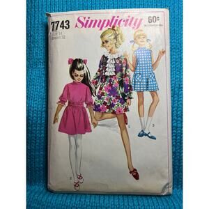 Simplicity 7743 Sewing pattern Girls dress A line fit and flare  1960s size 14